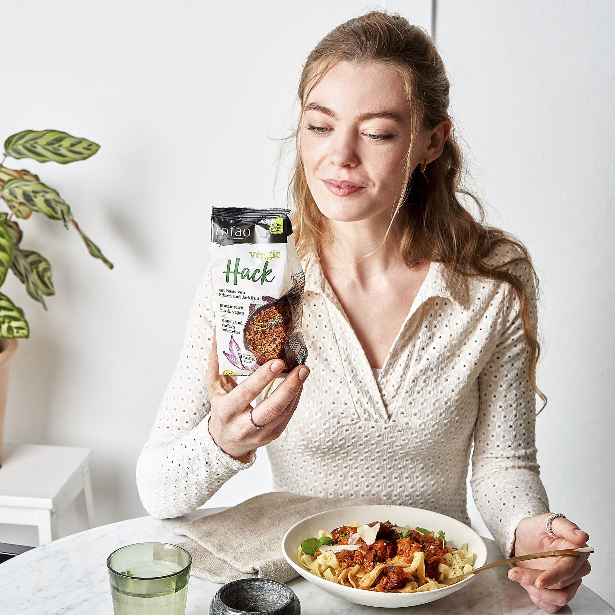 lotao-all-you-can-taste-set-7-bio-produkte-vegan image 2